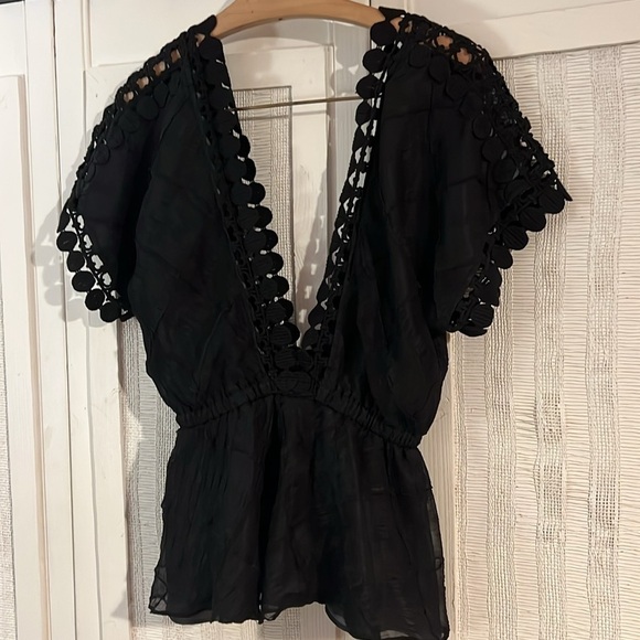 🔹Love Binetti vintage detailed black top size 2 - Picture 3 of 8